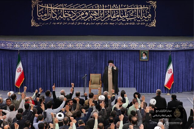 در دیدار رهبر با کارگزاران حج چه گذشت؟