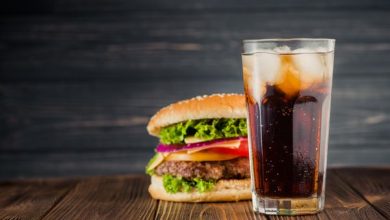 شاید تا پیش ازاین ارتباط با بیماری‌های قلبی، دیابت و چاقی، از دلایل اصلی مخالفت و احتناب از خوردن غذاهای فوق فراوری شده بودند، اما یک مطالعه جدید نشان می‌دهد که افزایش خطر ابتلا به سرطان ریه ممکن است دلیل دیگری بر این مخالفت باشد.