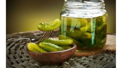 چگونه از کپک زدن و خراب شدن خیارشور جلوگیری کنیم؟