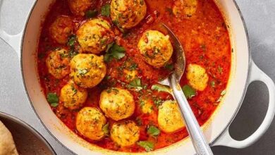 کوفته‌ توفوی خوشمزه با سس نارگیل تند