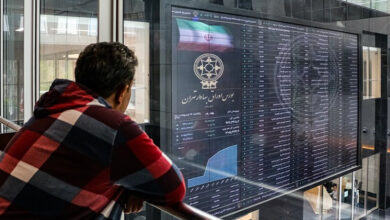 افت 28 هزار واحدی شاخص کل بازار بورس سرمایه گذاران را نگران کرد