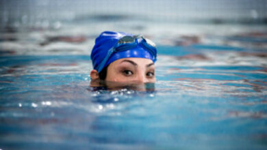 ببینید | سوتی عجیب صداوسیما و پخش شنای زنان از شبکه ورزش!