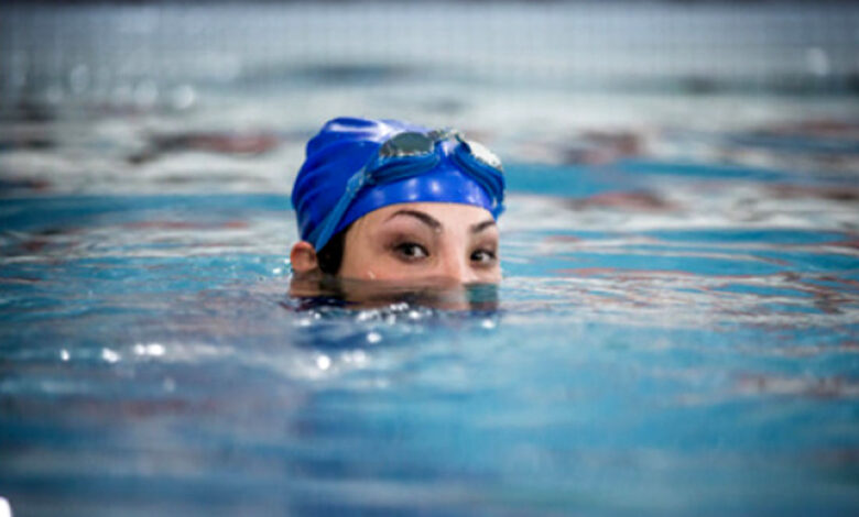 ببینید | سوتی عجیب صداوسیما و پخش شنای زنان از شبکه ورزش!