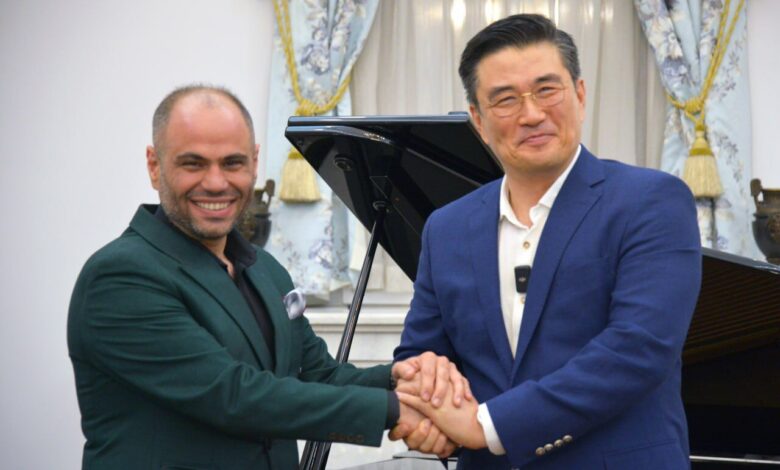 ویدئو پربازدید از آوازخوانی سفیر کره جنوبی در قم