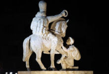 میدان انقلاب