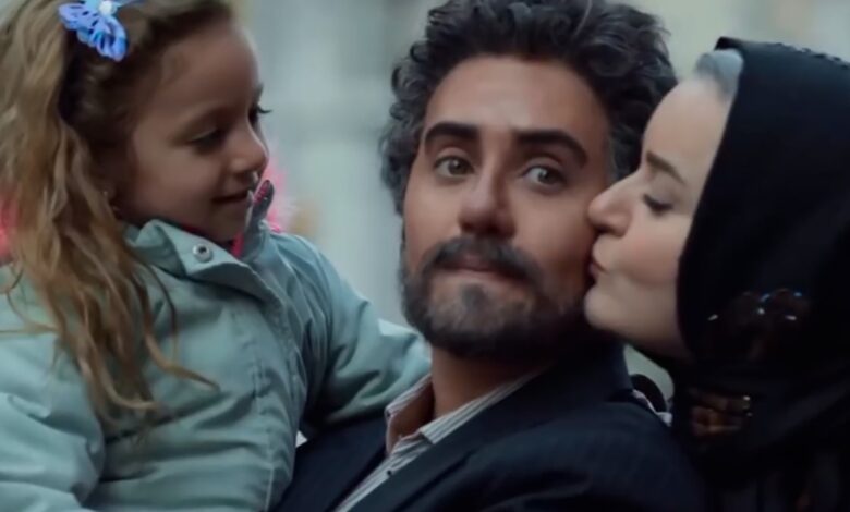 حرکات موزون نعیمه نظام‌دوست و الناز شاکردوست در یک مراسم