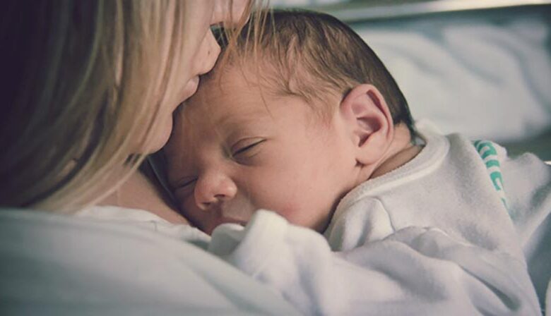 کمکهزینه مادران