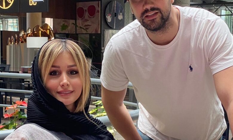 شاهرخ استخری