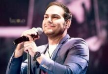 خواستگاری غیرمنتظره سیامک عباسی در اجرای زنده