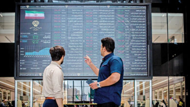 «شاخص کل بورس با رشد ۳۲ هزار واحدی مثبت ماند»