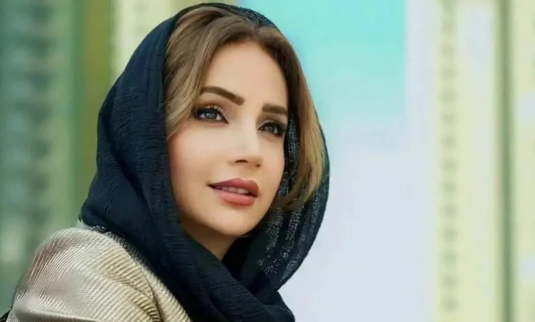 ژست کریسمسی شبنم قلیخانی در دبی