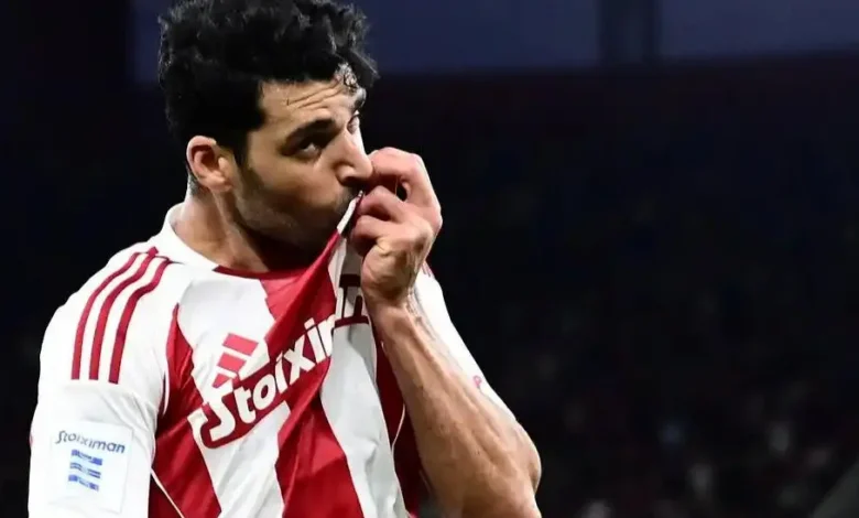 مهدی طارمی با شاسیبلند لوکس یونانیها دیده شد