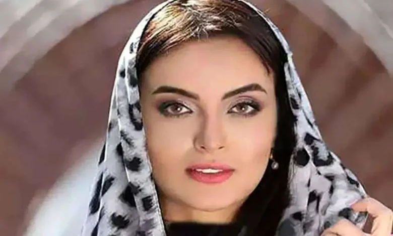 نیلوفر پارسا