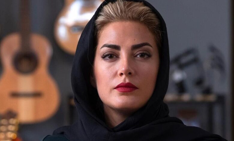 طناز طباطبایی