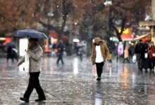 اداره کل هواشناسی استان تهران اعلام کرد از بعدازظهر شنبه تا دوشنبه در سطح استان به‌ویژه مناطق شمالی و شمال‌غربی بارش باران و برف، رگبار و رعدوبرق پیش‌بینی می‌شود و در ارتفاعات مه، کولاک و احتمال تگرگ نیز رخ می‌دهد.